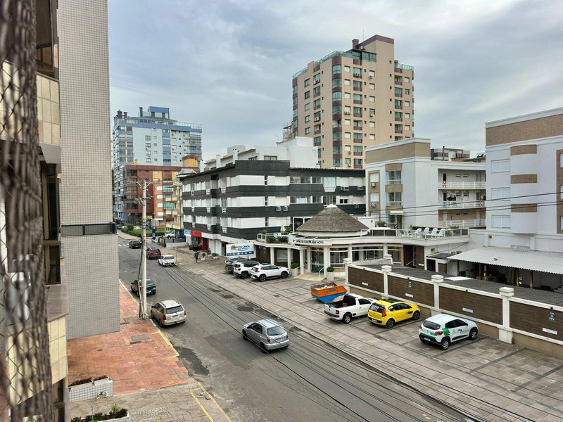 APARTAMENTO COM SACADA DE FRENTE - CAPÃO DA CANOA!: 10ª foto da galeria de imagens do imóvel