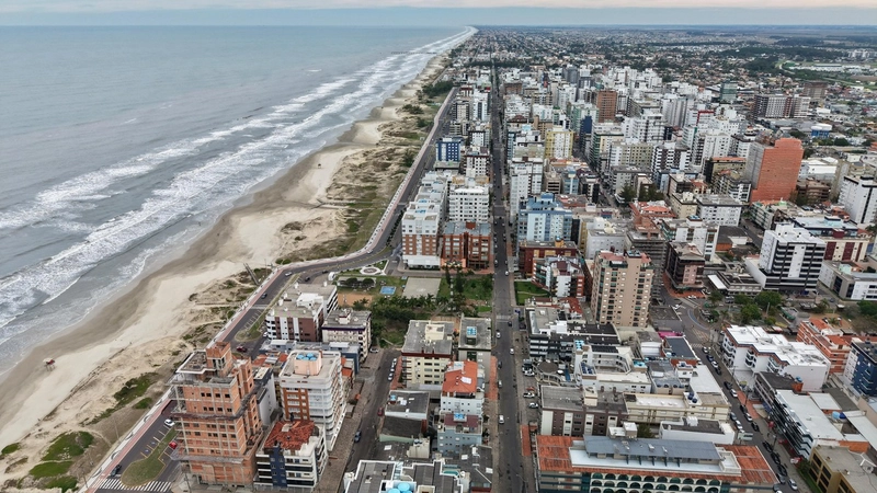 APARTAMENTO COM SACADA DE FRENTE - CAPÃO DA CANOA!: 9ª foto da galeria de imagens do imóvel