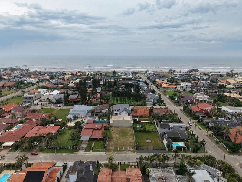 TERRENO À VENDA EM ATLÂNTIDA - APENAS 890 MIL: 6ª foto da galeria de imagens do imóvel
