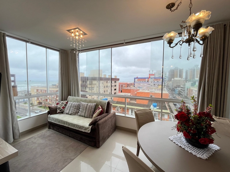 Apartamento de 02 Dormitórios com eterna  vista para mar: 1ª foto da galeria de imagens do imóvel