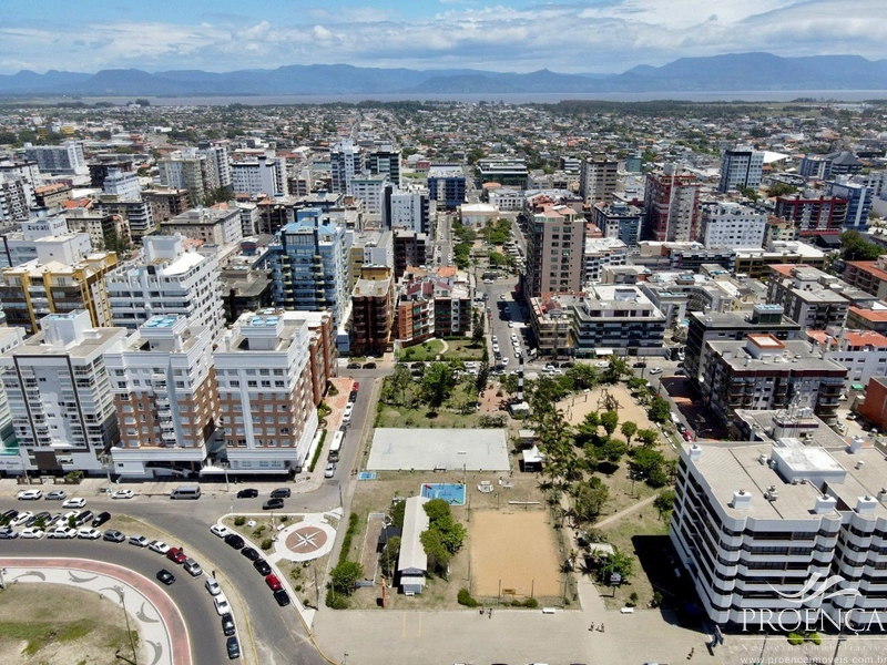 Apartamento 3 dormitórios Beira Mar e  Praça do Farol Capão da Canoa!: 2ª foto da galeria de imagens do imóvel