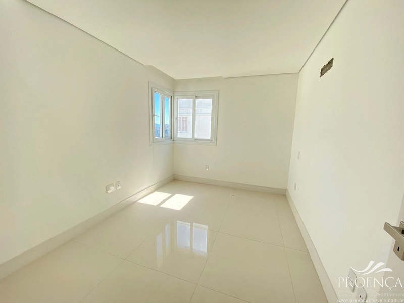 Apartamento 3 dormitórios Beira Mar e  Praça do Farol Capão da Canoa!: 16ª foto da galeria de imagens do imóvel