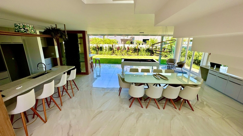 Casa térrea  5 Dormitórios Condomínio Velas da Marina: 3ª foto da galeria de imagens do imóvel
