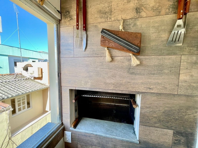 Apartamento 2 dormitórios, churrasqueira e garagem: 3ª foto da galeria de imagens do imóvel