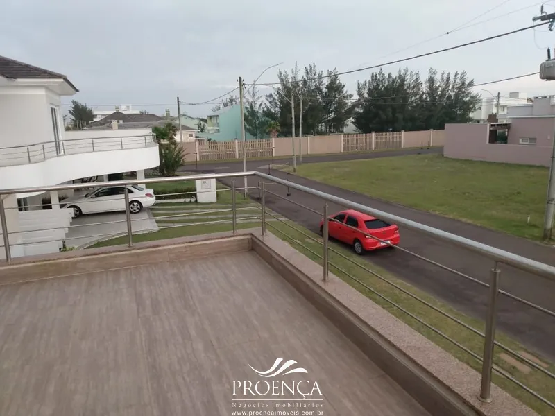 Sobrado em condomínio a beira mar: 10ª foto da galeria de imagens do imóvel