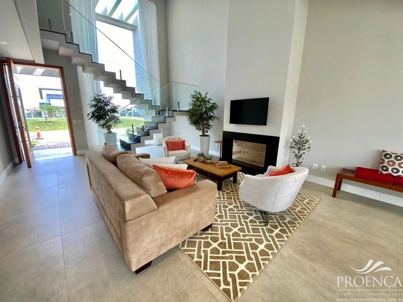 Condominio Fechado em XANGRI-LÁ com 5 suítes e 228 m²: 4ª foto da galeria de imagens do imóvel