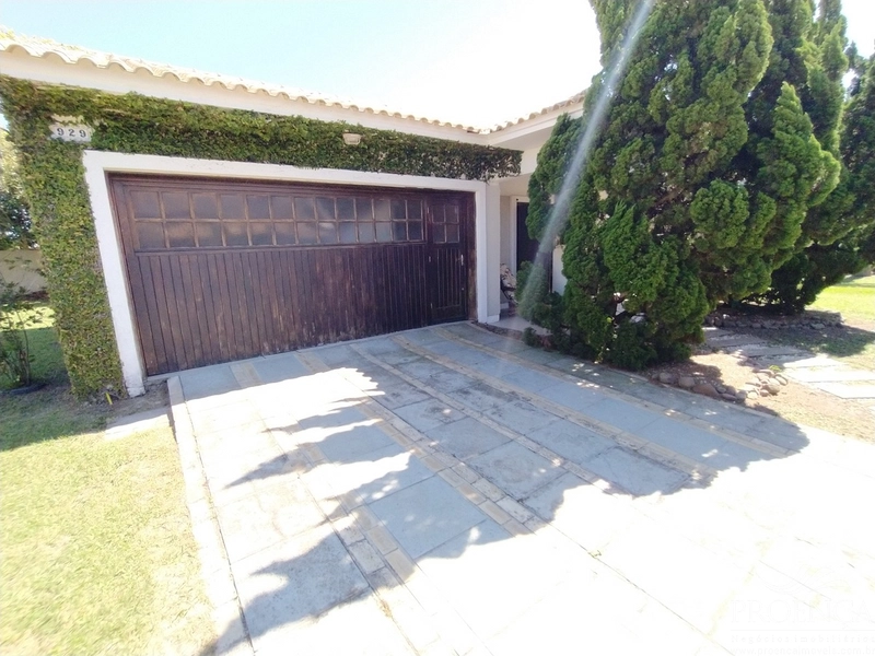 Casa a venda na Noiva do Mar com  3 terrenos, quiosque, piscina...: 71ª foto da galeria de imagens do imóvel