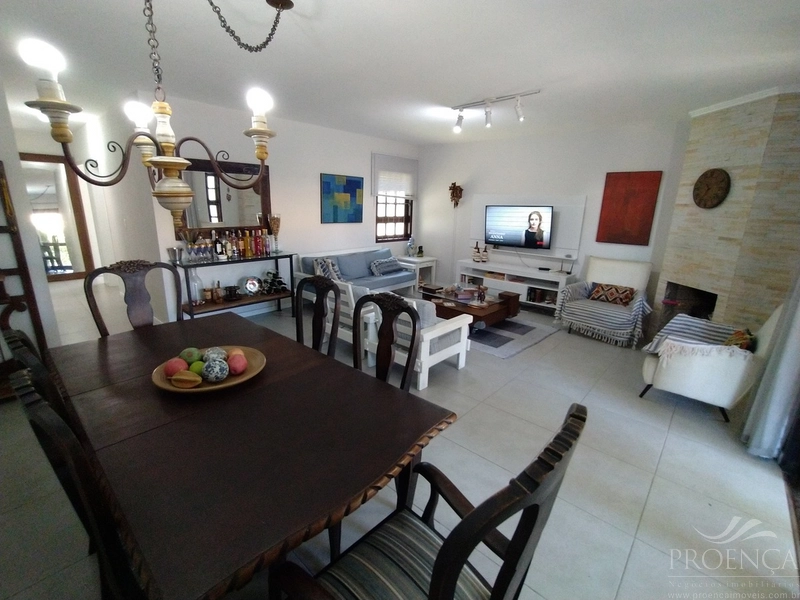 Casa a venda na Noiva do Mar com  3 terrenos, quiosque, piscina...: 6ª foto da galeria de imagens do imóvel