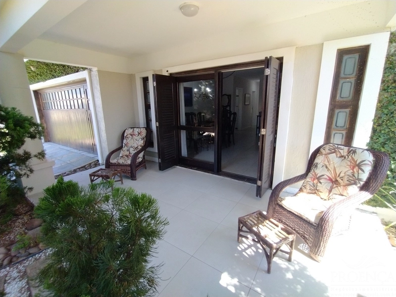 Casa a venda na Noiva do Mar com  3 terrenos, quiosque, piscina...: 7ª foto da galeria de imagens do imóvel