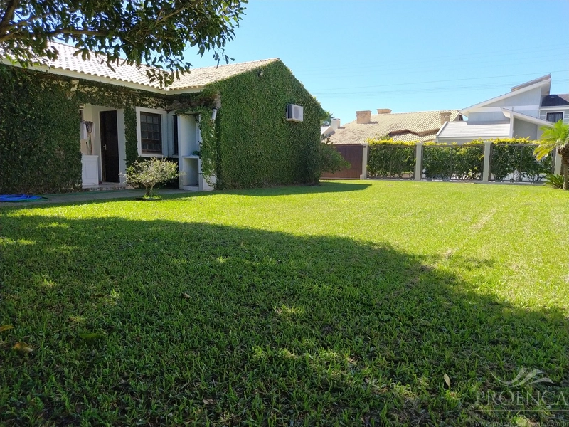 Casa a venda na Noiva do Mar com  3 terrenos, quiosque, piscina...: 69ª foto da galeria de imagens do imóvel