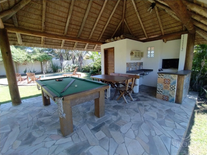 Casa a venda na Noiva do Mar com  3 terrenos, quiosque, piscina...: 37ª foto da galeria de imagens do imóvel