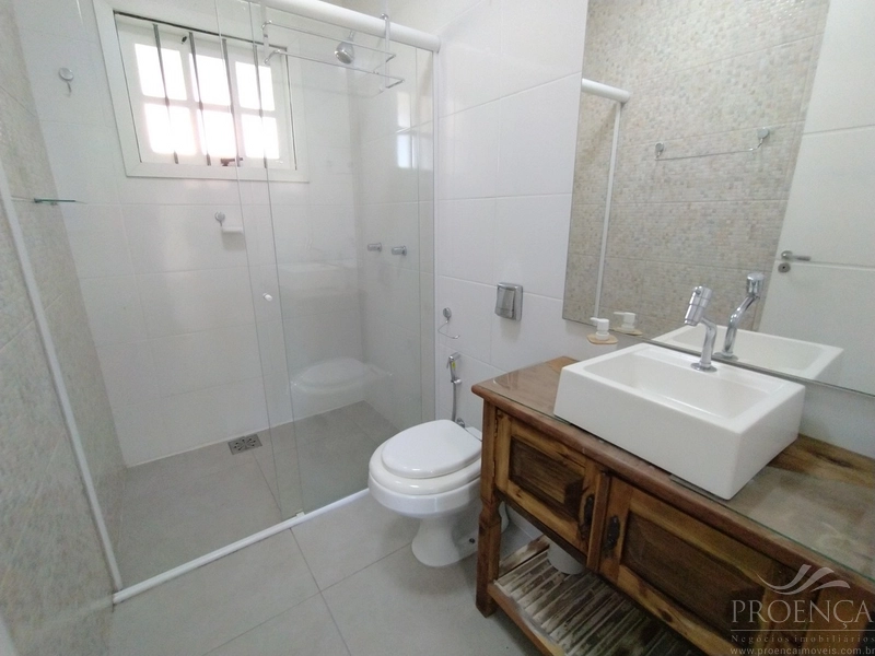 Casa a venda na Noiva do Mar com  3 terrenos, quiosque, piscina...: 28ª foto da galeria de imagens do imóvel