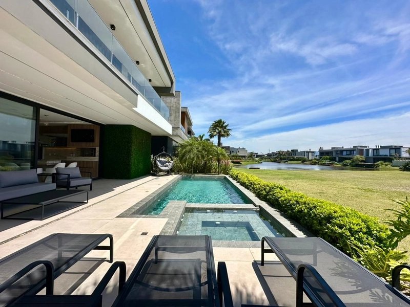 Sobrado com 5 suites, 494 m² de área privativa, Centro Xangri-lá/RS: 29ª foto da galeria de imagens do imóvel