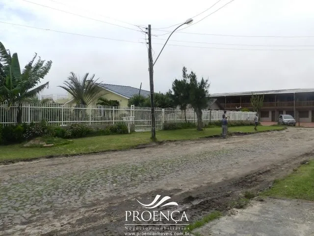 Casa com 3 Terrenos em Capão da Canoa: 1ª foto da galeria de imagens do imóvel