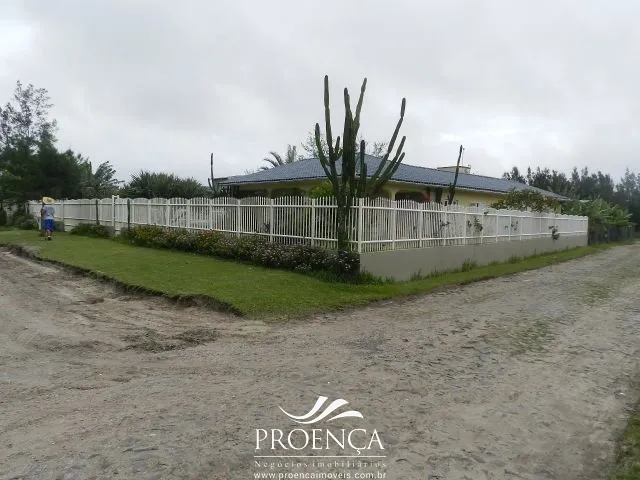 Casa com 3 Terrenos em Capão da Canoa: 5ª foto da galeria de imagens do imóvel