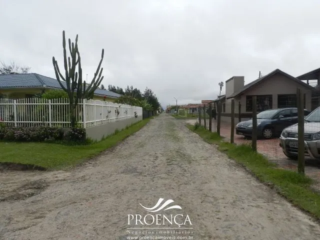 Casa com 3 Terrenos em Capão da Canoa: 8ª foto da galeria de imagens do imóvel