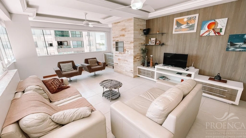 Apartamento na praça Luís Bassani com vista para o Mar! Navegantes.: 4ª foto da galeria de imagens do imóvel