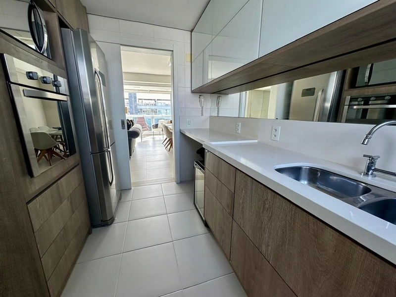 CASA EM CONDOMINIO FECHADO - 4 DORMITORIOS: 4ª foto da galeria de imagens do imóvel