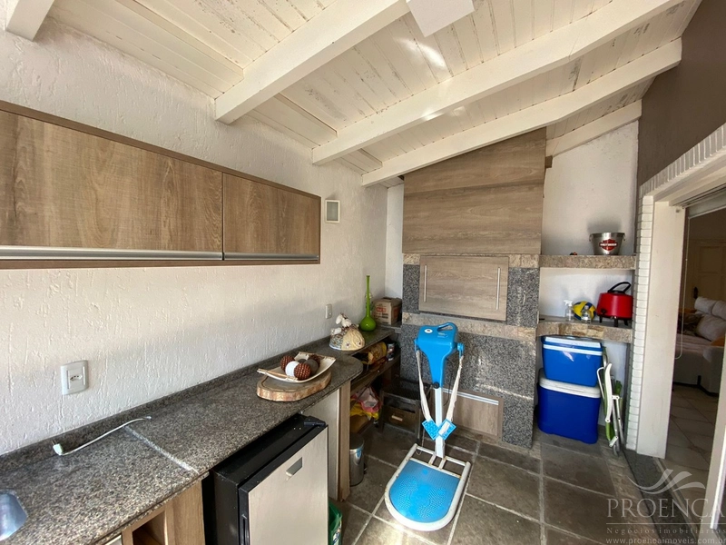 Casa com quatro quartos sendo dois suítes em Atlântida/Xangri-lá: 18ª foto da galeria de imagens do imóvel