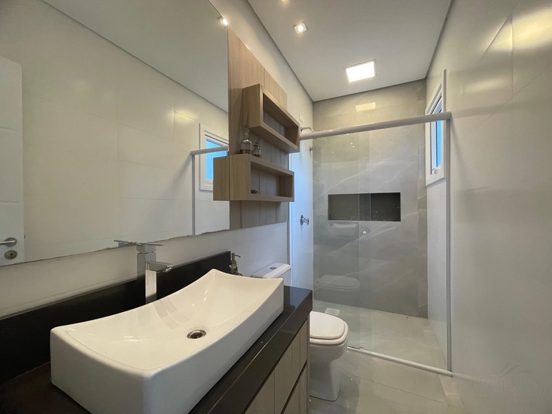 CASA DE ALTO PADRÃO PARA LOCAÇÃO | CONDOMÍNIO ILHAS RESORT: 17ª foto da galeria de imagens do imóvel