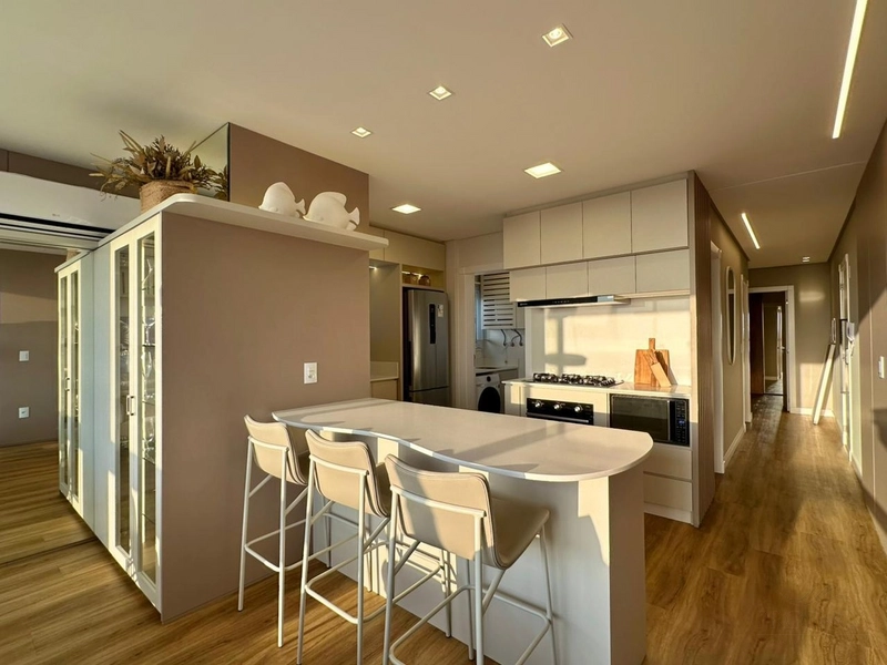 Apartamento de 2 Dormitórios Mobiliado e Decorado: 9ª foto da galeria de imagens do imóvel