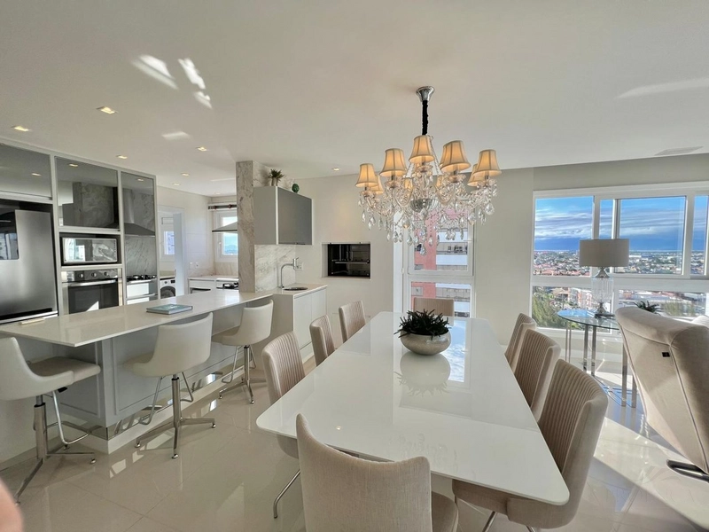 Apartamento 03 dormitórios junto a Praça Flavio Boianovski e Vista Mar: 12ª foto da galeria de imagens do imóvel