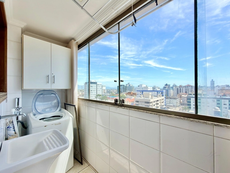 APARTAMENTO 3 DORMITÓRIOS - MOBILIADO - NO CENTRO DE CAPÃO: 2ª foto da galeria de imagens do imóvel