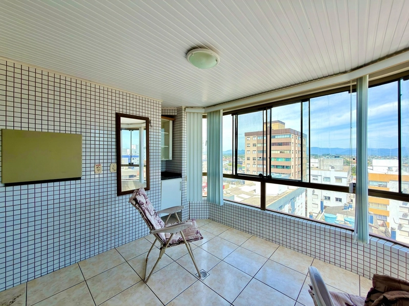 APARTAMENTO 3 DORMITÓRIOS - MOBILIADO - NO CENTRO DE CAPÃO: 3ª foto da galeria de imagens do imóvel