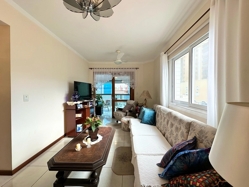 APARTAMENTO MOBILIADO - SACADA DE FRENTE - AMPLO: 16ª foto da galeria de imagens do imóvel