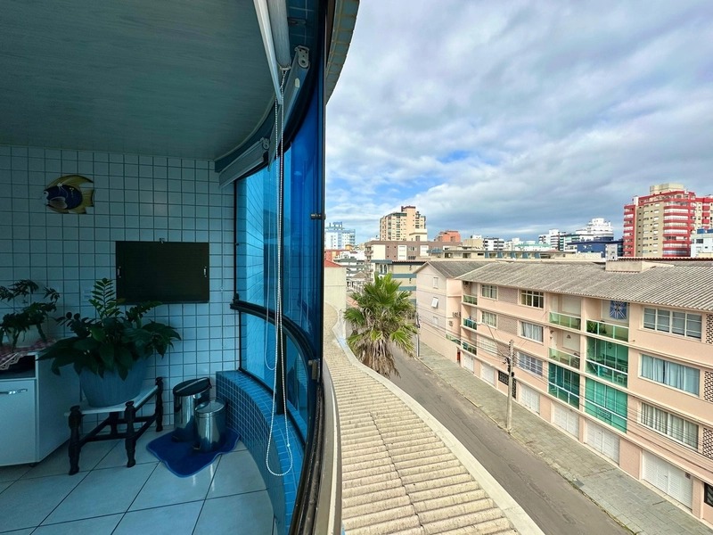 APARTAMENTO MOBILIADO - SACADA DE FRENTE - AMPLO: 10ª foto da galeria de imagens do imóvel