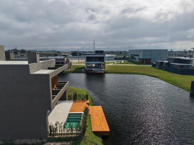 RESIDÊNCIA CONTEMPORÂNEA BEIRA-LAGO: 40ª foto da galeria de imagens do imóvel