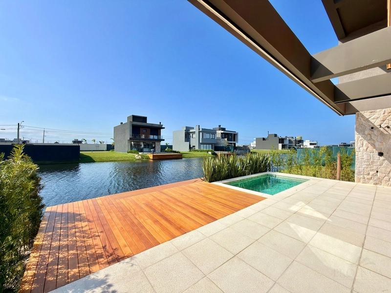 RESIDÊNCIA CONTEMPORÂNEA BEIRA-LAGO: 13ª foto da galeria de imagens do imóvel