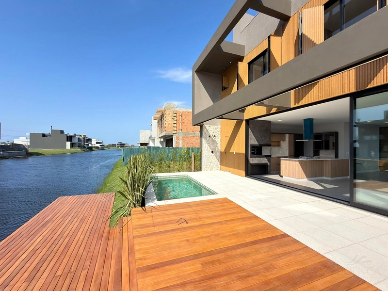 RESIDÊNCIA CONTEMPORÂNEA BEIRA-LAGO: 14ª foto da galeria de imagens do imóvel