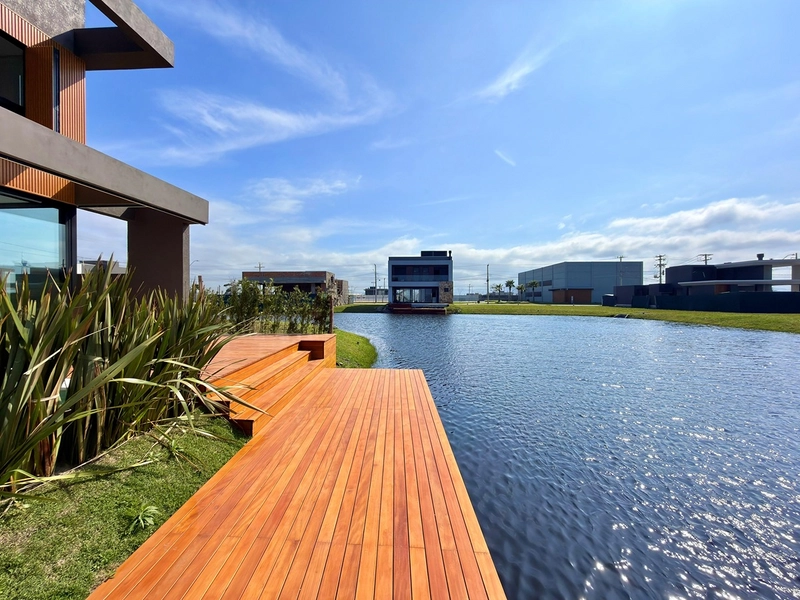 RESIDÊNCIA CONTEMPORÂNEA BEIRA-LAGO: 17ª foto da galeria de imagens do imóvel