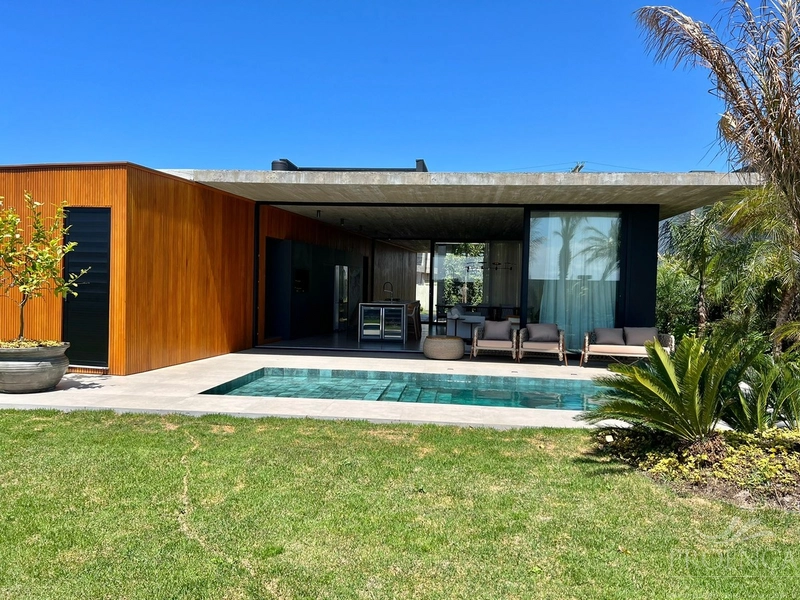 Casa térrea, 4 suítes, Condominio Celebration em Xangri-lá: 12ª foto da galeria de imagens do imóvel