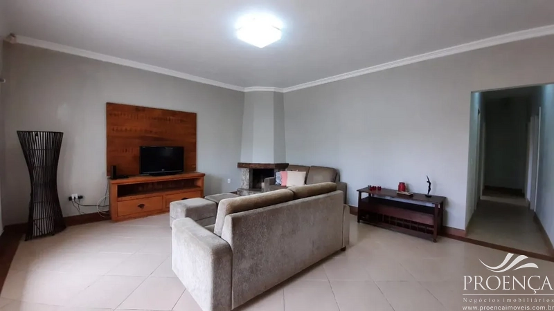 Casa  4 dormitórios em Xangri lá: 2ª foto da galeria de imagens do imóvel