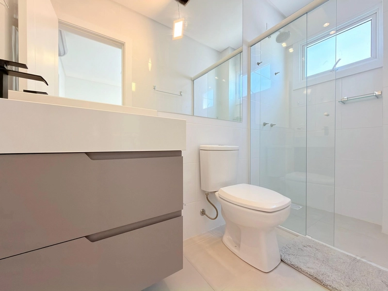 APARTAMENTO À VENDA, POUCOS PASSOS DO MAR!: 9ª foto da galeria de imagens do imóvel