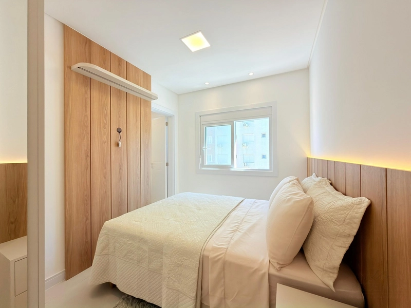 APARTAMENTO À VENDA, POUCOS PASSOS DO MAR!: 13ª foto da galeria de imagens do imóvel