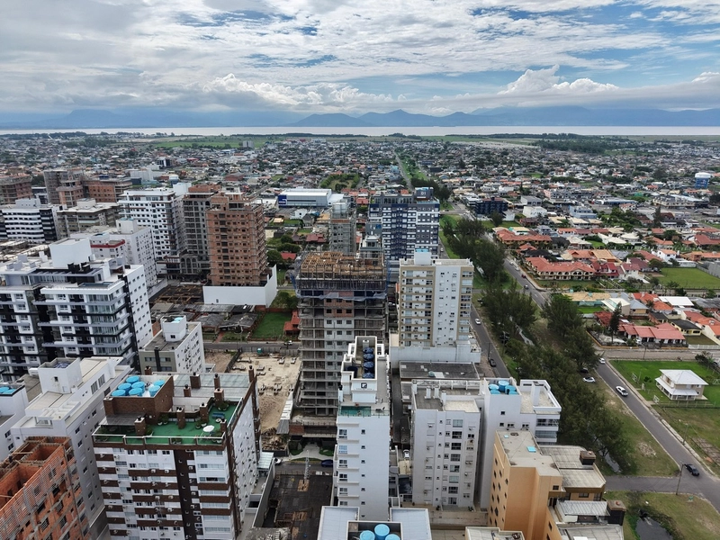 APARTAMENTO À VENDA, POUCOS PASSOS DO MAR!: 17ª foto da galeria de imagens do imóvel