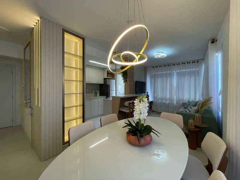 Apartamento 2 dormitórios de frente ao lado da Praça Flávio Boianovski: 5ª foto da galeria de imagens do imóvel