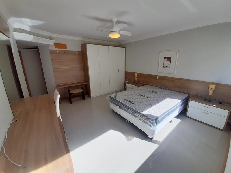 Apartamento 04 suítes frente Praça Bassani em Capão da Canoa: 10ª foto da galeria de imagens do imóvel