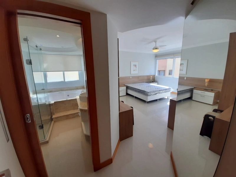 Apartamento 04 suítes frente Praça Bassani em Capão da Canoa: 8ª foto da galeria de imagens do imóvel