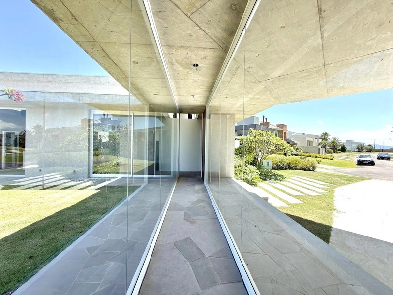 Casa Térrea Beira Lago no Condomínio Riviera Xangrilá: 5ª foto da galeria de imagens do imóvel