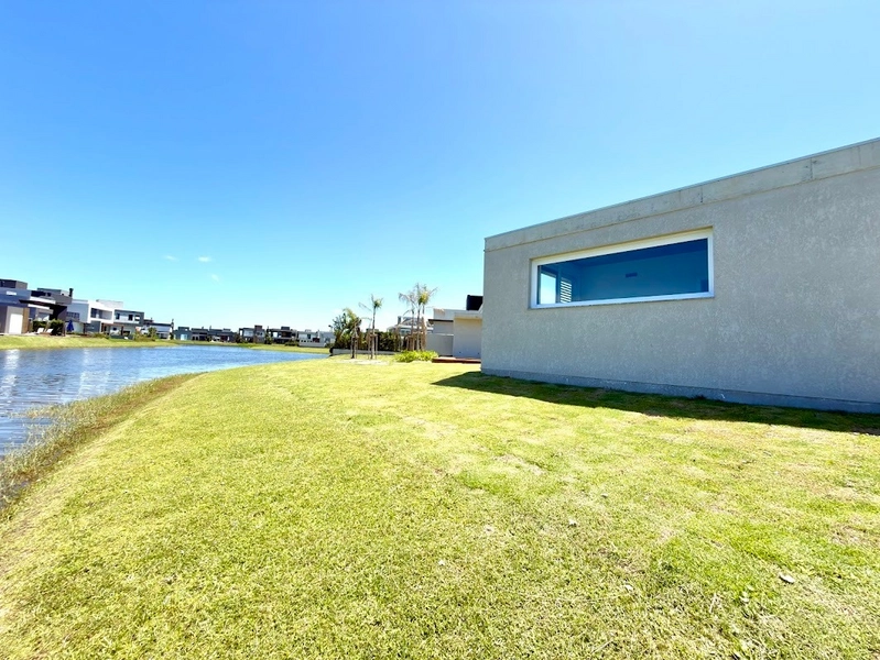 Casa Térrea Beira Lago no Condomínio Riviera Xangrilá: 32ª foto da galeria de imagens do imóvel