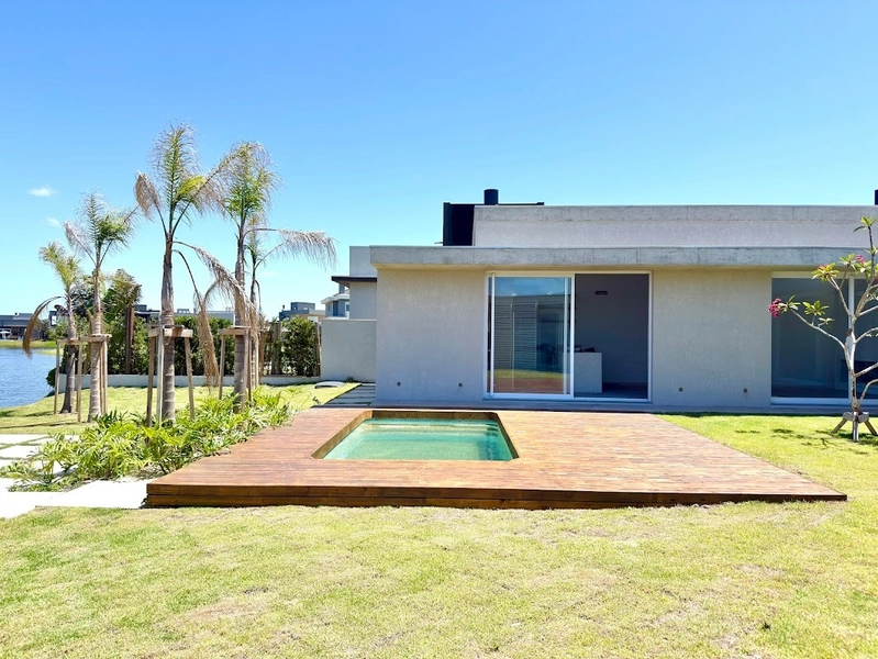 Casa Térrea Beira Lago no Condomínio Riviera Xangrilá: 31ª foto da galeria de imagens do imóvel