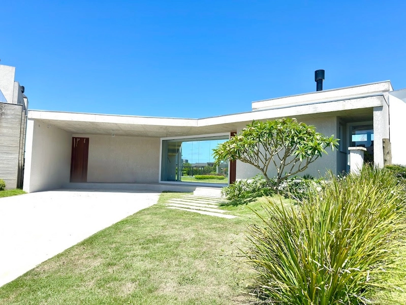 Casa Térrea Beira Lago no Condomínio Riviera Xangrilá: 3ª foto da galeria de imagens do imóvel
