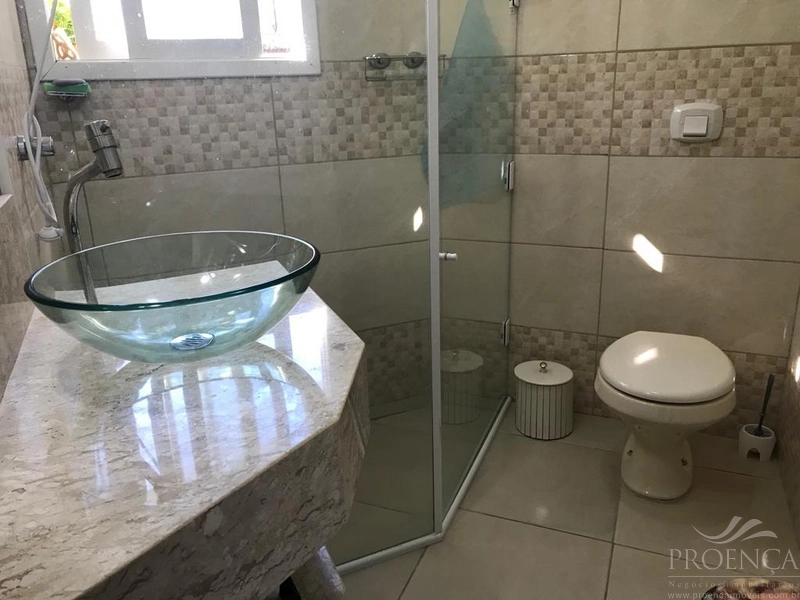 Casa a venda 03 dormitórios com piscina no Centro de Xangri-lá!: 14ª foto da galeria de imagens do imóvel