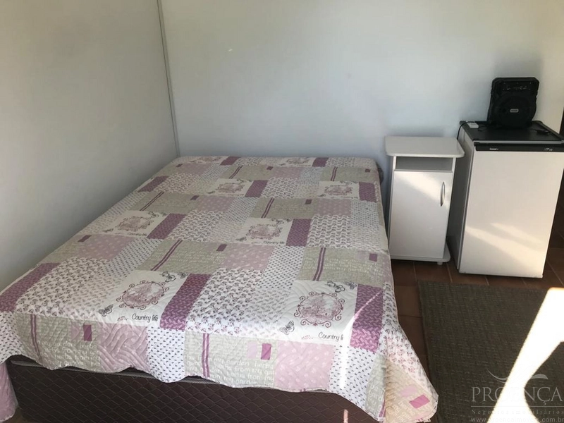 Casa a venda 03 dormitórios com piscina no Centro de Xangri-lá!: 16ª foto da galeria de imagens do imóvel