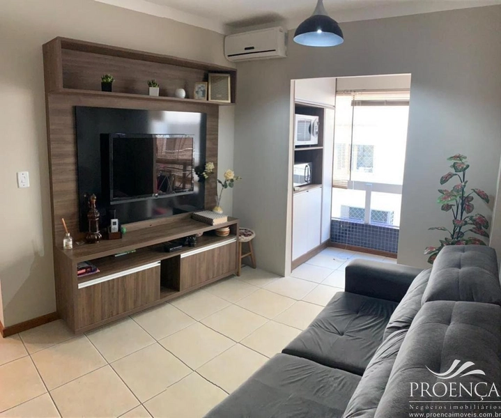 Apartamento no centro, 2 dormitórios, churrasqueira e garagem: 3ª foto da galeria de imagens do imóvel