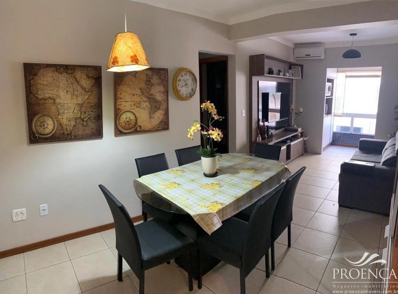 Apartamento no centro, 2 dormitórios, churrasqueira e garagem: 2ª foto da galeria de imagens do imóvel